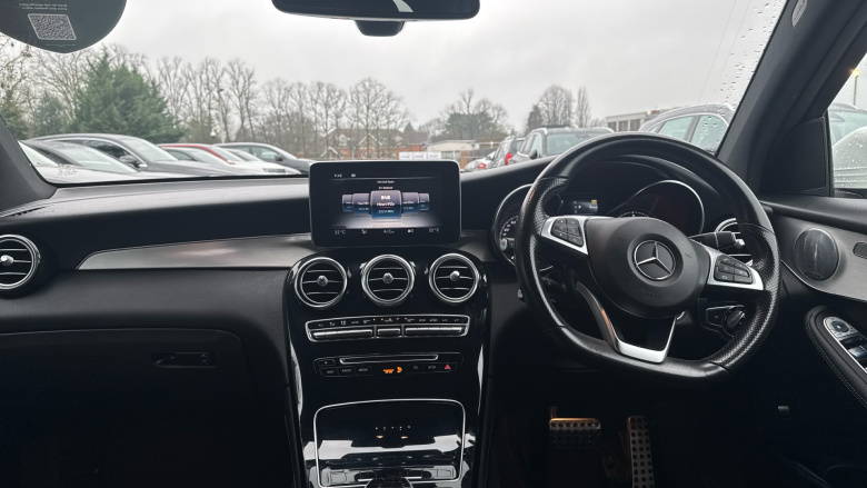 Mercedes-Benz GLC 220d 4Matic AMG Line Premium 5dr 9G-Tronic Diesel Estate